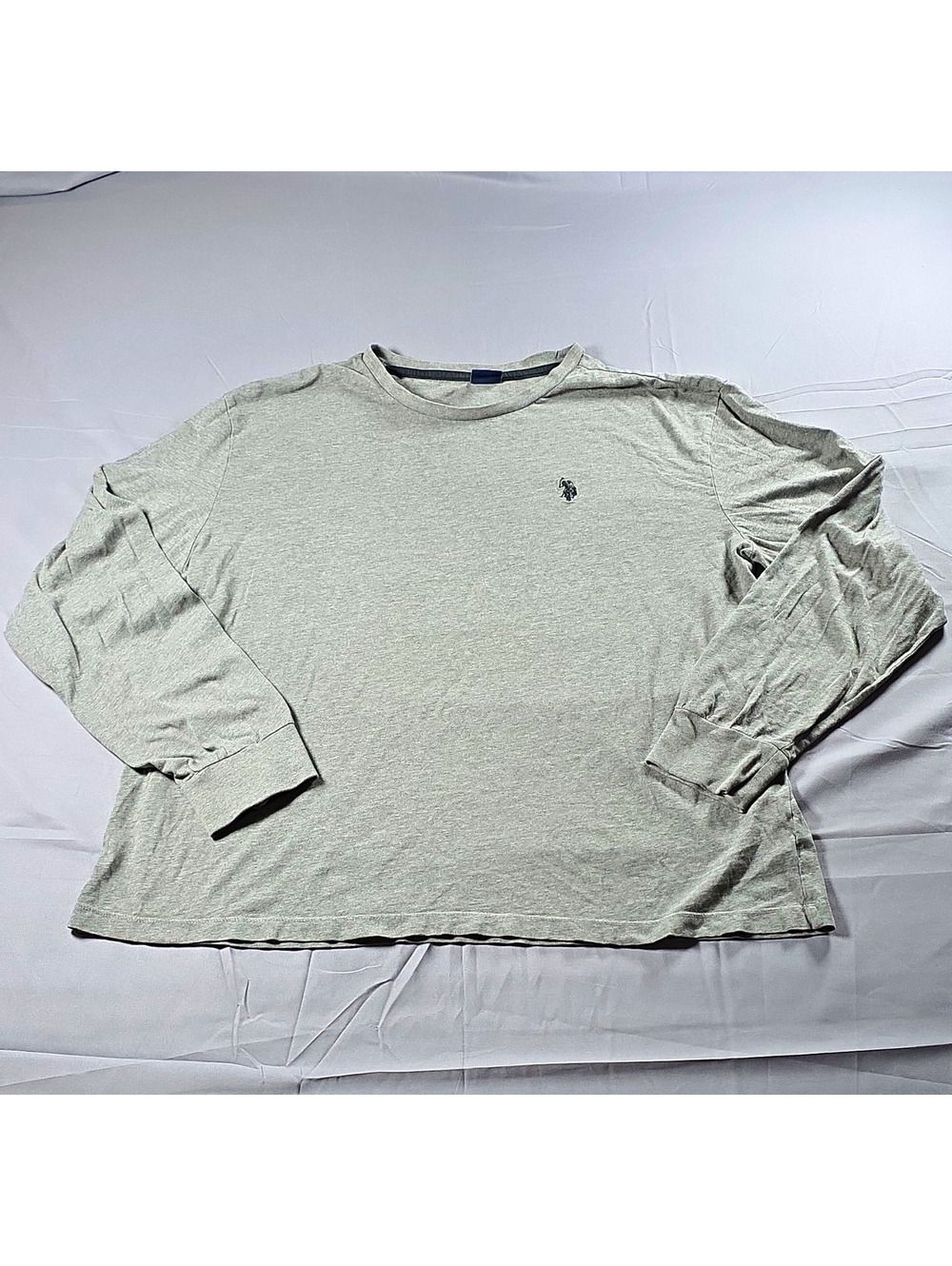 U.S. Polo Assn. Men’s Gray Long Sleeve Crew Neck Logo Knit Tee Size L